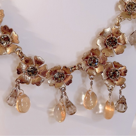 J. Crew Asymmetrical Gold Flower & Crystal Rhinestone Statement Necklace Rare - Picture 5 of 13